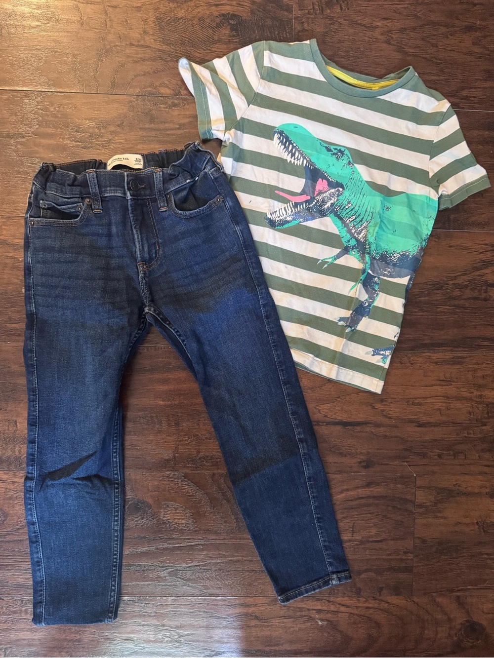 abercrombie kids Dark Blue Stretch Denim Jeans and Boden tee 8/9/10